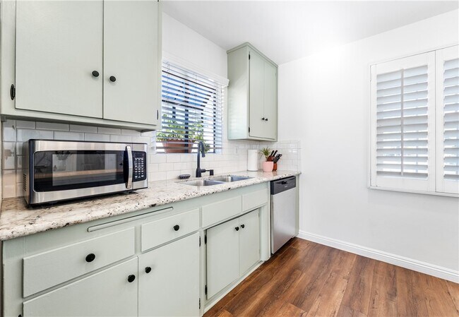 Building Photo - 5052 Audrey Dr