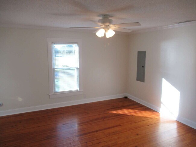 Building Photo - Great Home for Rent in Conover