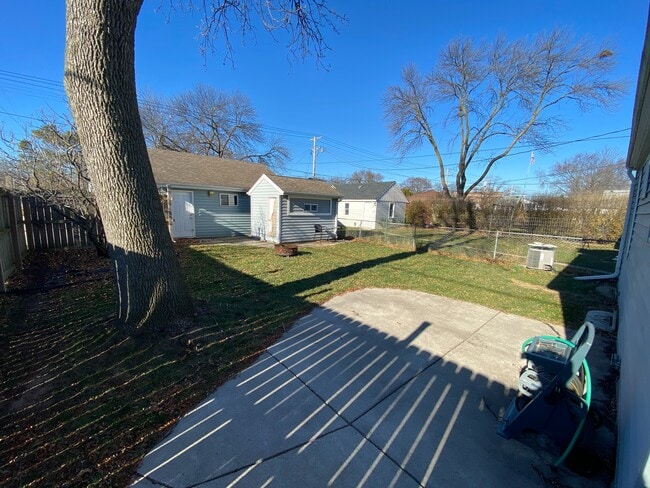 Building Photo - 3301 N 88th St