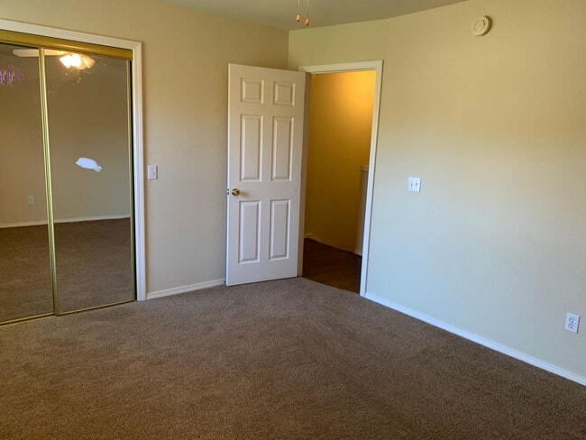 Building Photo - For Lease | Pratville | Available Now!