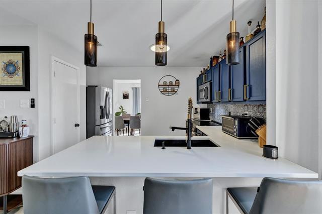 Building Photo - 8404 Early Dawn Trail