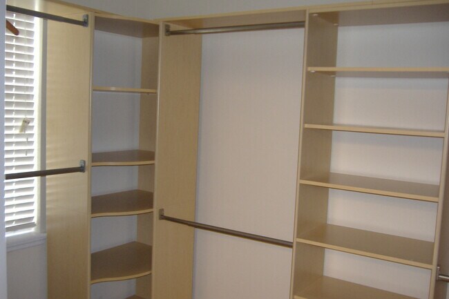 Building Photo - GREAT SPACIOUS 2 STORY HOME IN AVALON PARK in EAST ORLANDO