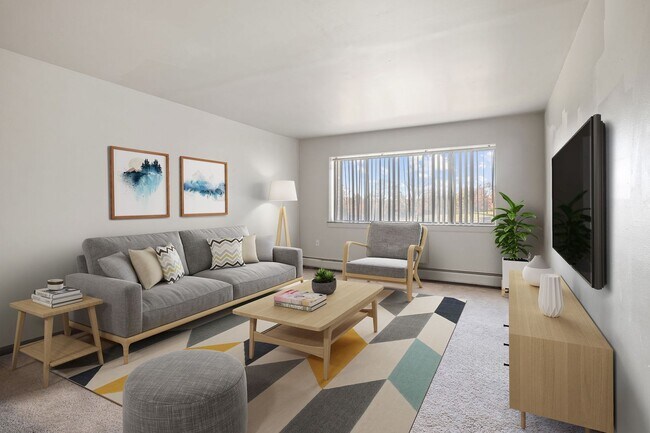 Building Photo - Ample Closet Space