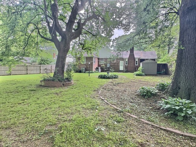Building Photo - 3766 Friar Tuck Rd