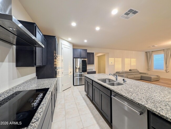 Building Photo - 5902 N 86th Dr