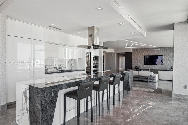 Building Photo - 330 Sunny Isles Blvd