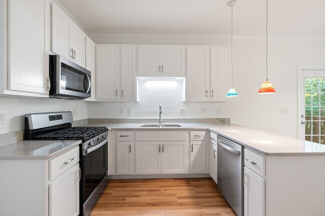 Building Photo - Pittsboro Three Bedroom Home with Large bonus August Availability!