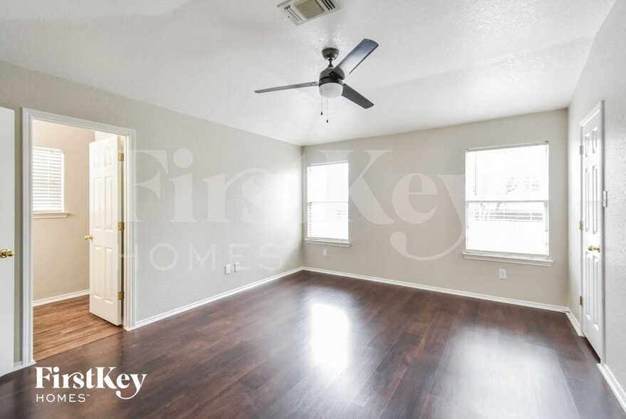 Building Photo - 9407 Raton Falls