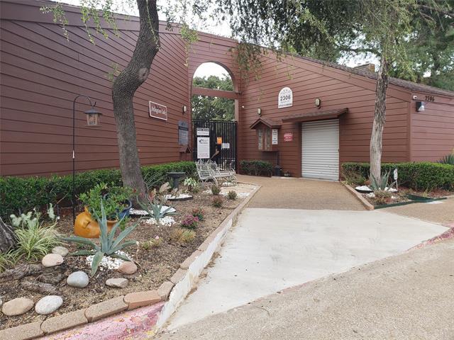 Building Photo - 2305 Basil Dr