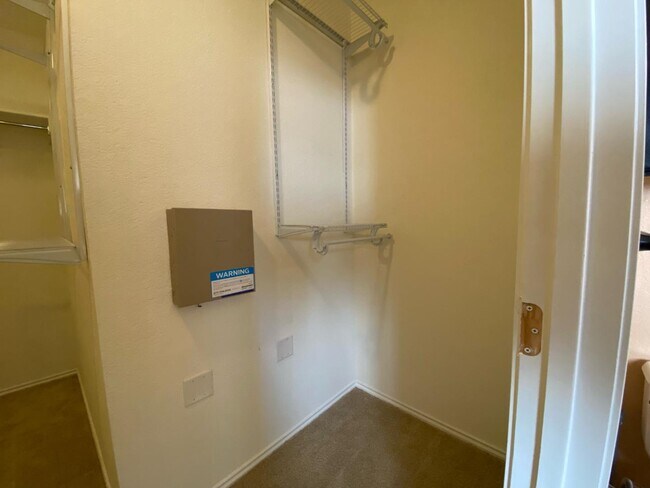 Building Photo - 7919 Martinelli