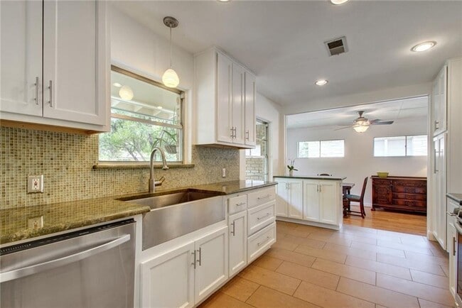 Building Photo - 7611 Tisdale Dr