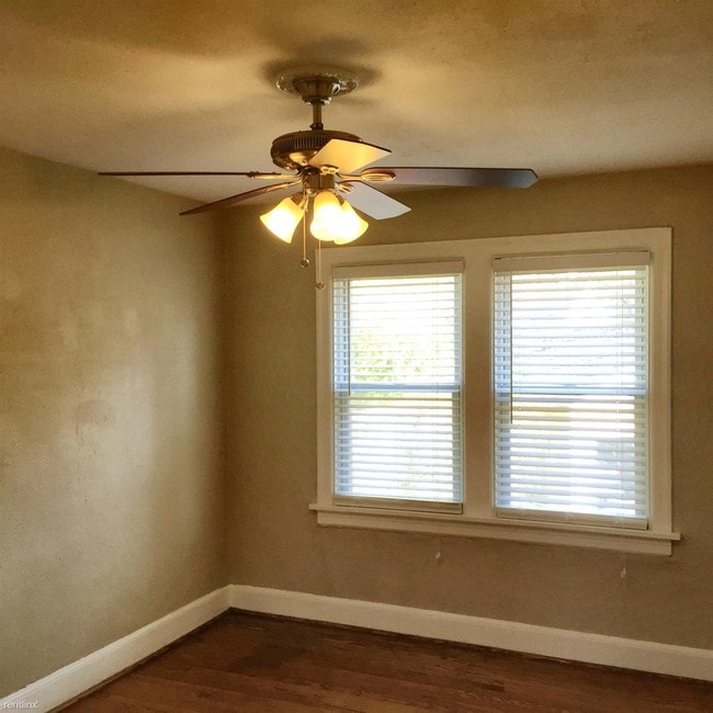 Building Photo - 1035 Claytonia Ter