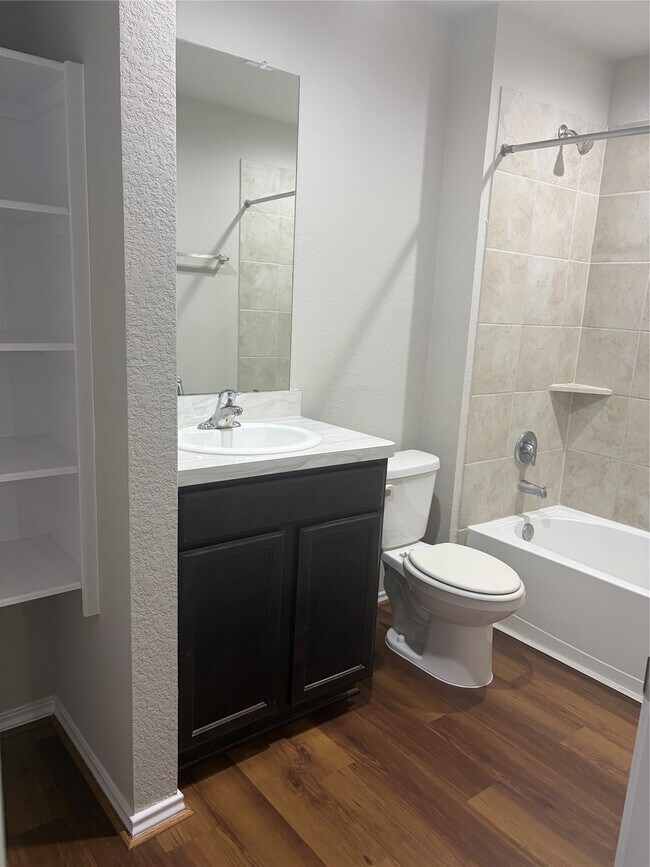 Building Photo - 16817 Lonely Pines Dr