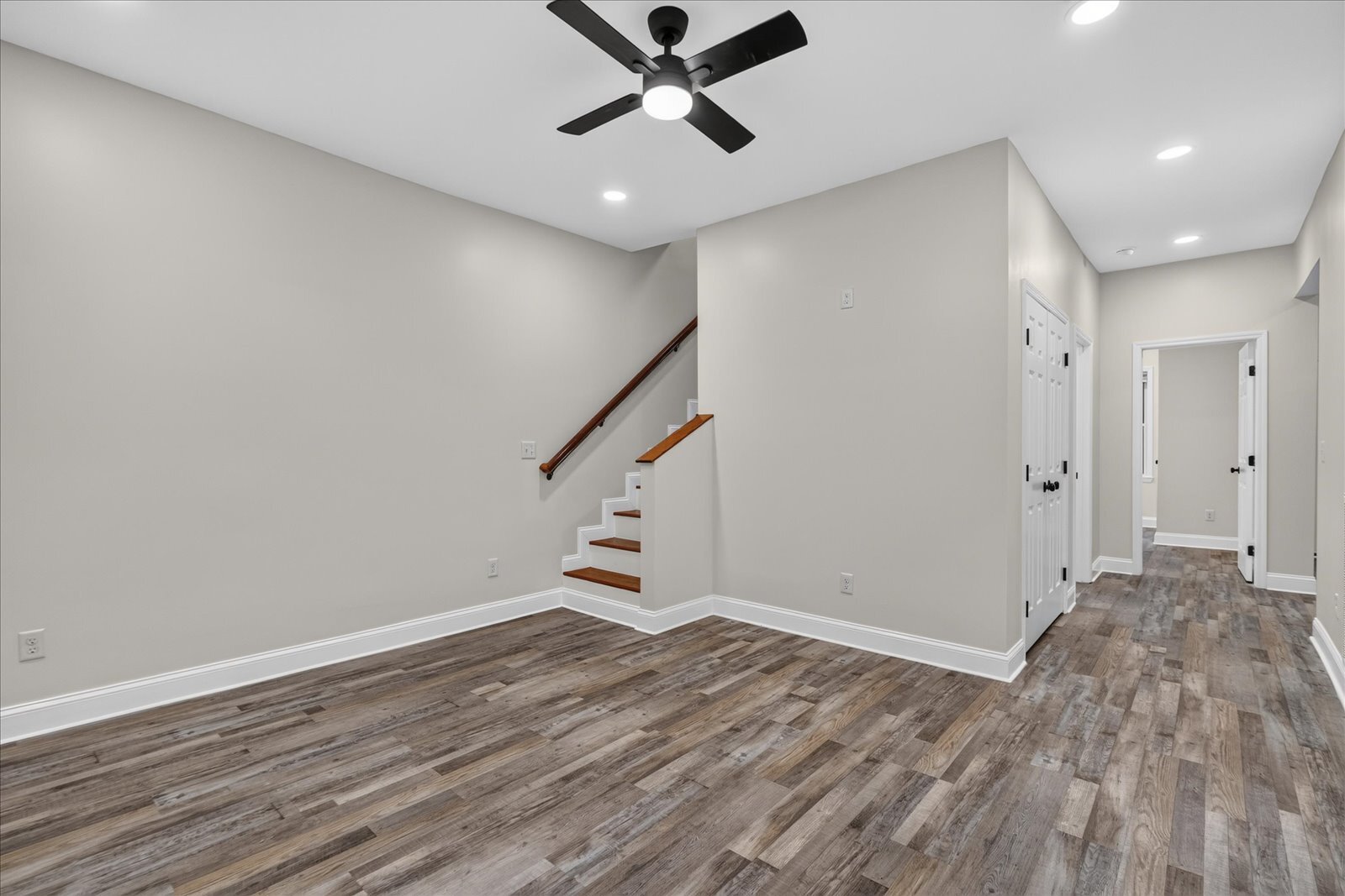 Building Photo - 1713 S Orchard Knob Ave