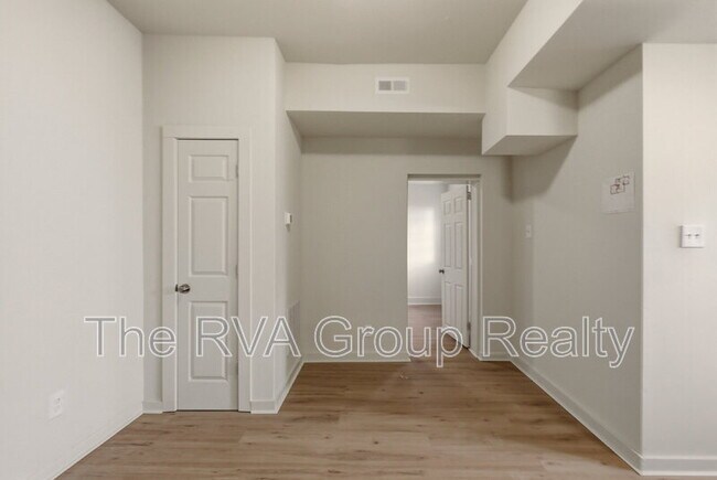 Building Photo - 27 S Jefferson St