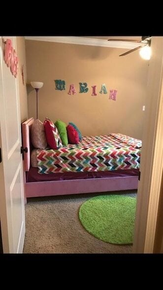 Building Photo - 652 Fairfield Loop