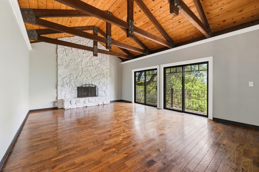 Building Photo - 158 Los Robles Dr