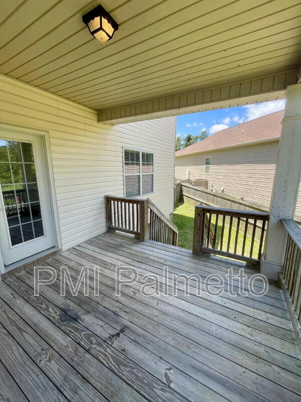 Building Photo - 215 Emanuel Creek Drive