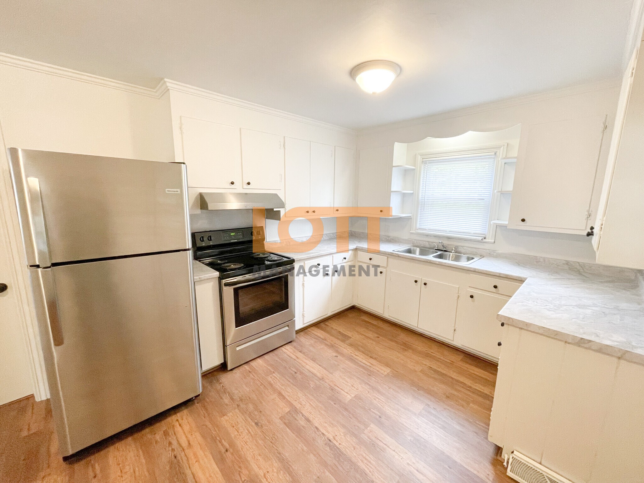 Building Photo - 3 Juanita Ct