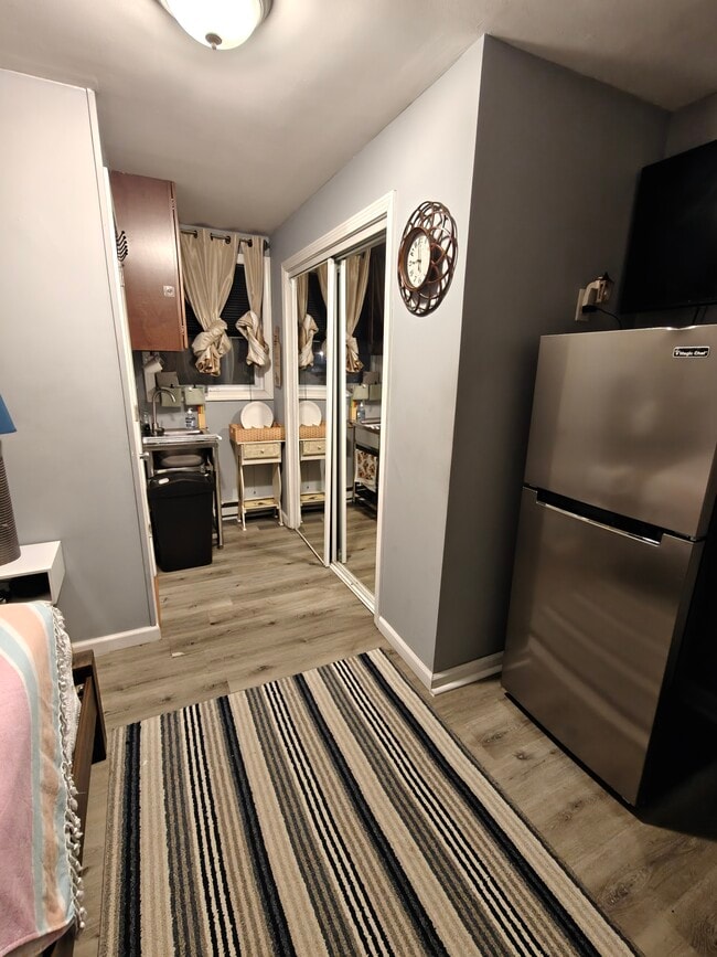 Building Photo - 39 Allen Pl