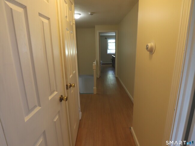 Building Photo - 106 Florence St