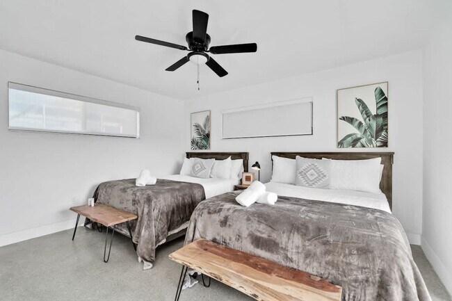 Building Photo - 6540 Park St