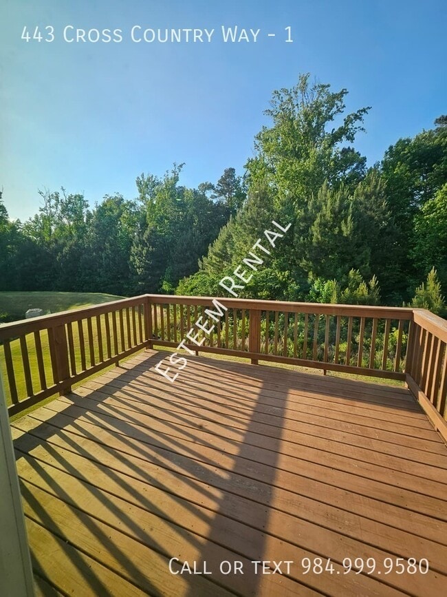 Building Photo - 443 Cross Country Way