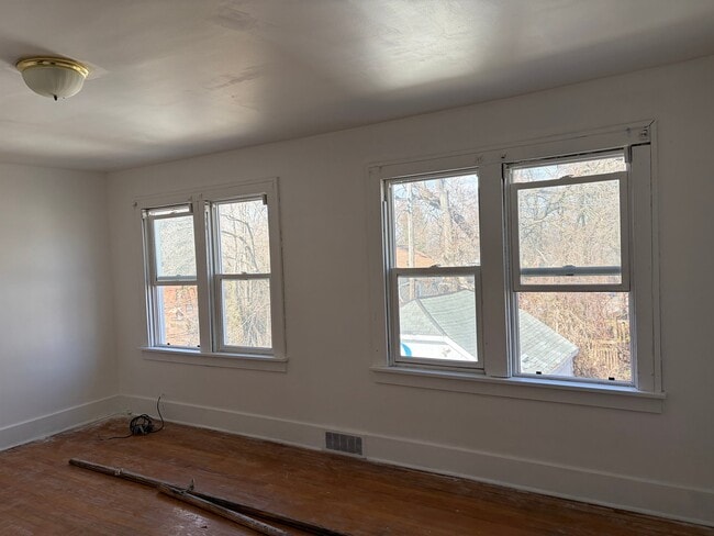 Building Photo - 1056 Berwick Blvd