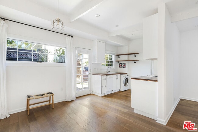 Building Photo - 3472 Rowena Ave