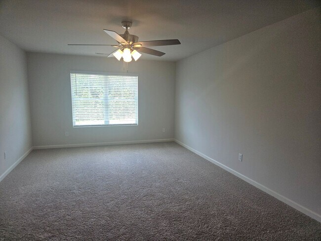 Building Photo - New 5 Bedroom 3 Bath House For Lease Dallas GA