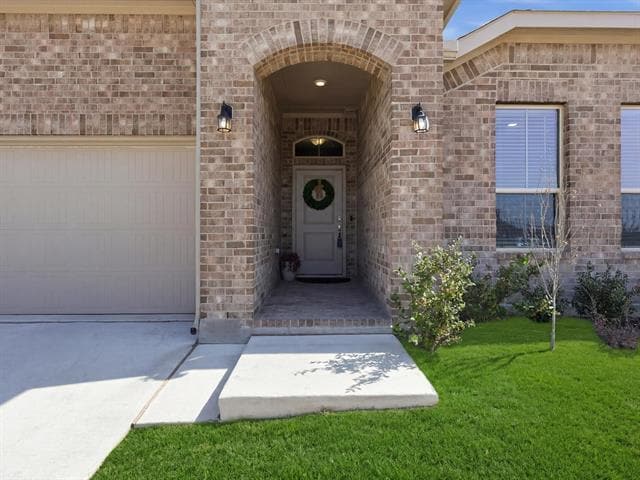 Building Photo - 16032 Farringdon St