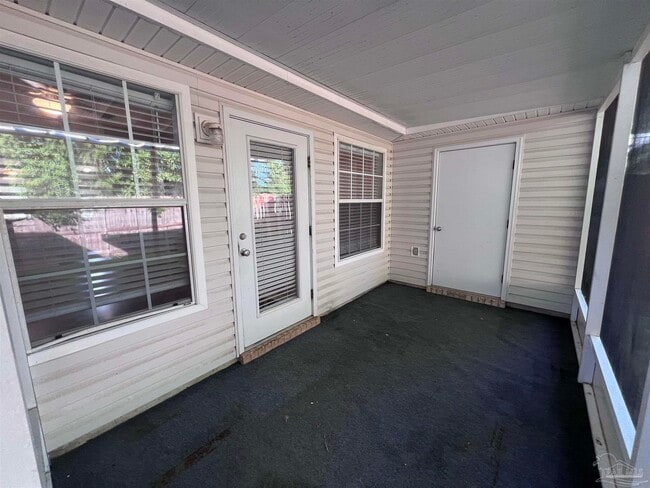Building Photo - 8157 Heirloom Dr