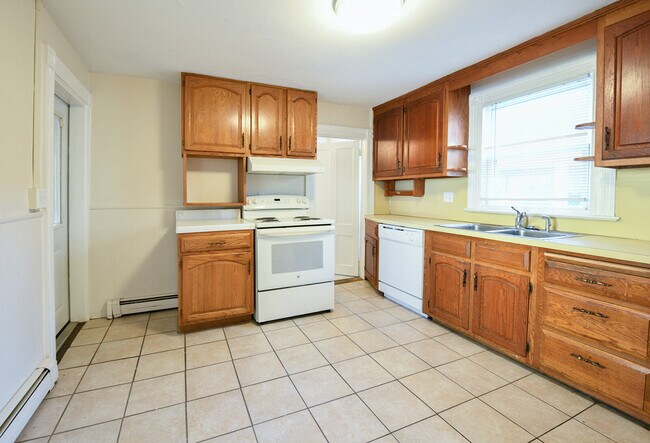 Building Photo - 63 New Britain Ave