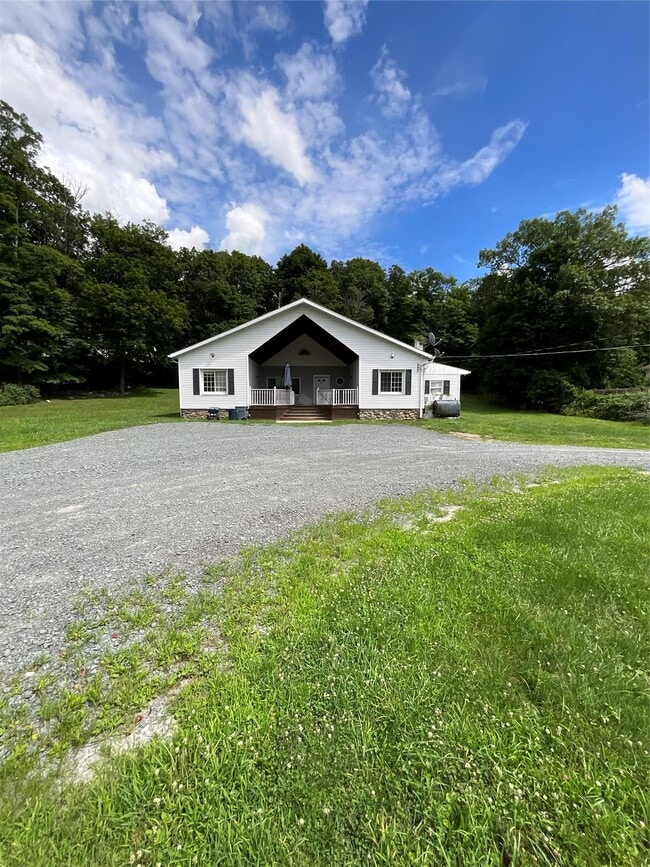 Building Photo - 287 Seven Springs Mountain Rd