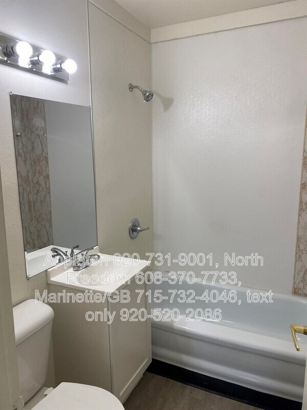 Building Photo - S7559 US-12