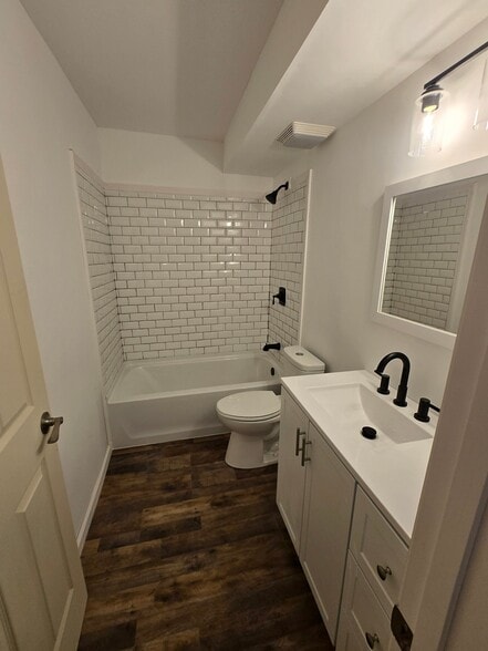 Building Photo - 113 Lashmet Dr