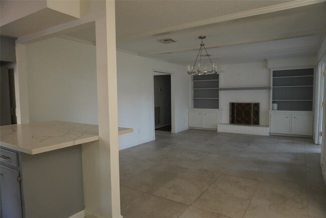 Building Photo - 10703 Wickersham Ln