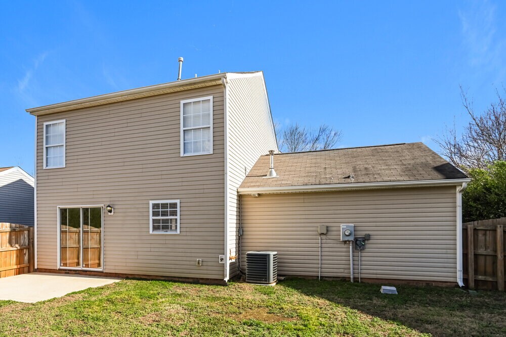 Building Photo - 913 River Trail Rd