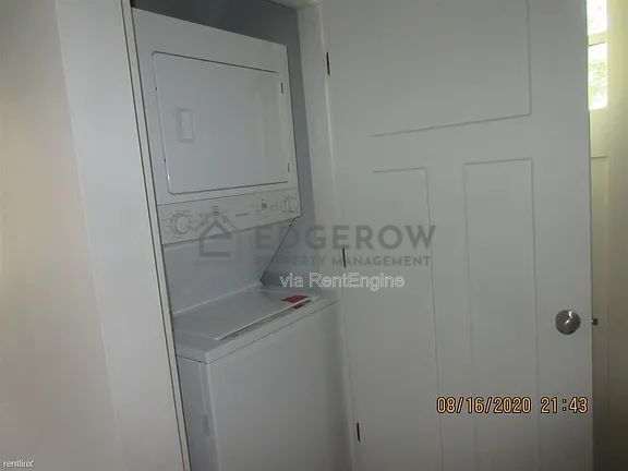 Building Photo - 1063 Quarry Ave NW
