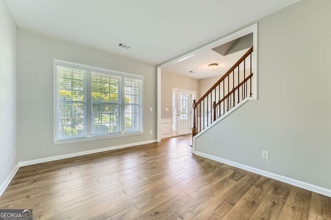 Building Photo - 2310 Vistoria Dr