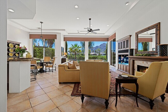 Building Photo - 79365 Mandarina