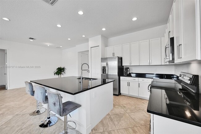 Building Photo - 9706 Celtic Sea Ln