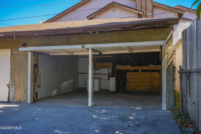 Building Photo - 3063 Randolph St