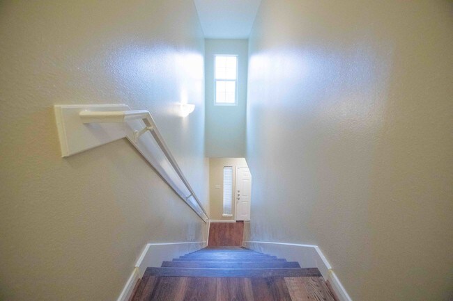 Building Photo - 7824 Comal St