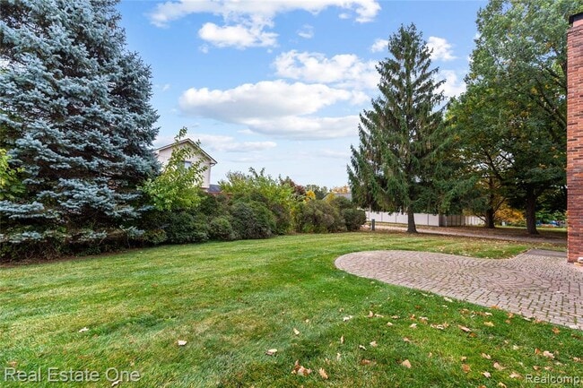 Building Photo - 5842 Marble Dr