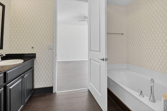 Building Photo - 4920 NW 15th Ave