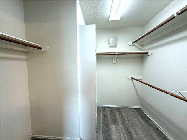 Building Photo - 12414 Jasmine Brook Ln