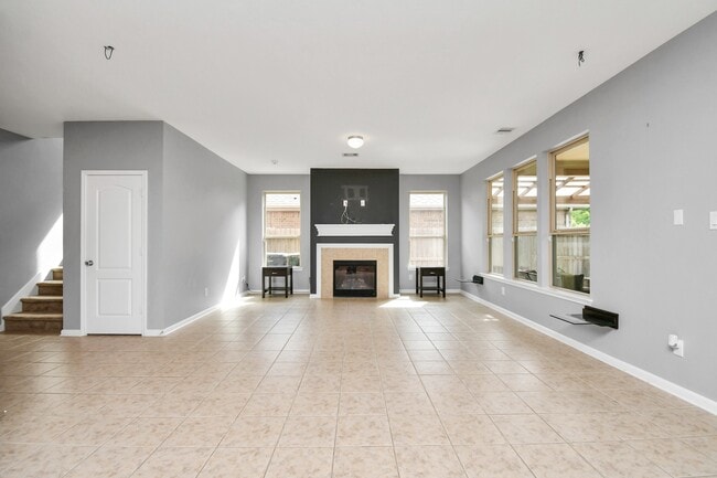 Building Photo - 14018 Harmony Ridge Trl
