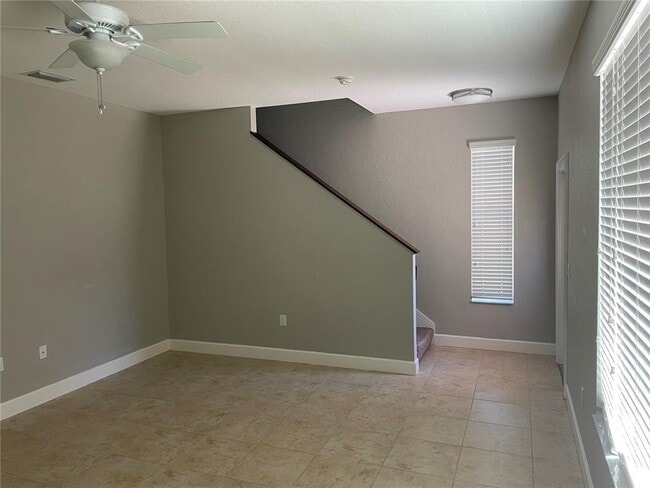 Building Photo - 165 Alexander Woods Dr