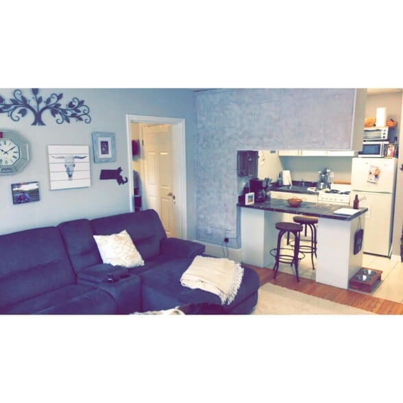 Building Photo - 473 Beacon St